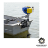 Motor fuera de borda BP 52cc en uso